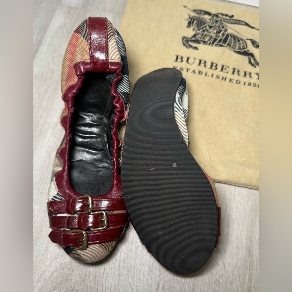 Burberry Bridle Housecheck Plaid Falcony Ballet Flat Sz 35 US 5 Triple Buckle - Picture 4 of 14